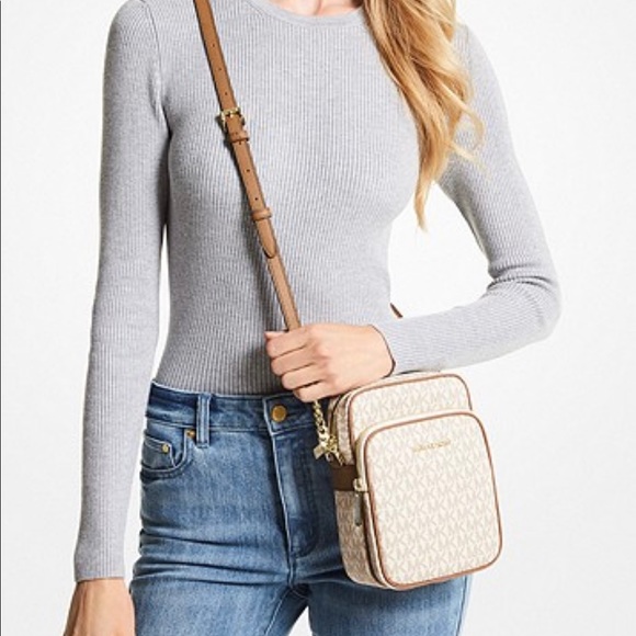 NEW with tags Michael Kors Crossbody Bag - Picture 2 of 3